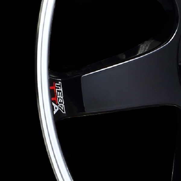 Volk Racing TE37 Tokyo Time Attack Wheel in Double Black with Diamond-Cut rim - Rim Logo close-up